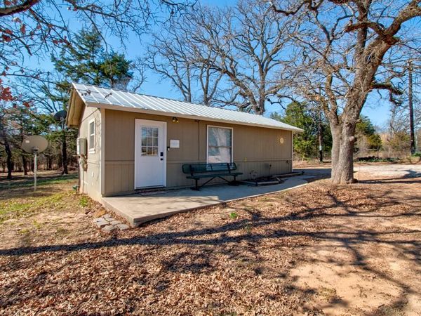 374 Hideaway Lane , Valley View, TX 76272