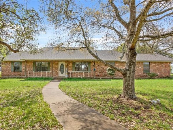 146 Indian Paint Brush , Eddy, TX 76524