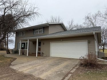 175 30th Street SW, Benson, MN 56215