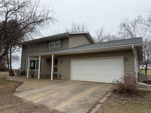 175 30th Street SW, Benson, MN 56215