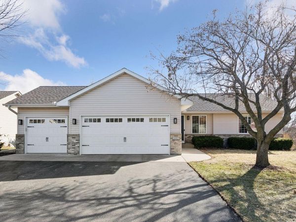 1485 Fireside Road, Waconia, MN 55387