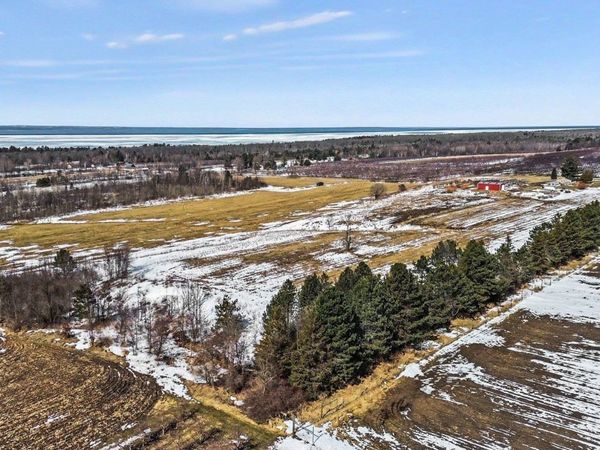 3 Coleman Road, Kewadin, MI 49648