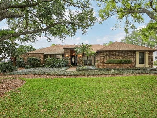 17913 CLEAR LAKE DRIVE , LUTZ, FL 33548