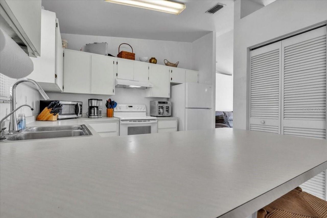 123 NW 9th Street, Cape Coral, FL 33993 Photo