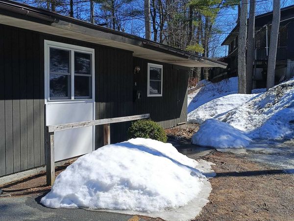 40 Brookside Drive, Unit 8, Brattleboro, VT 05301