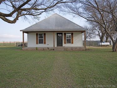 25437 E 690 Road, Wagoner, OK 74467