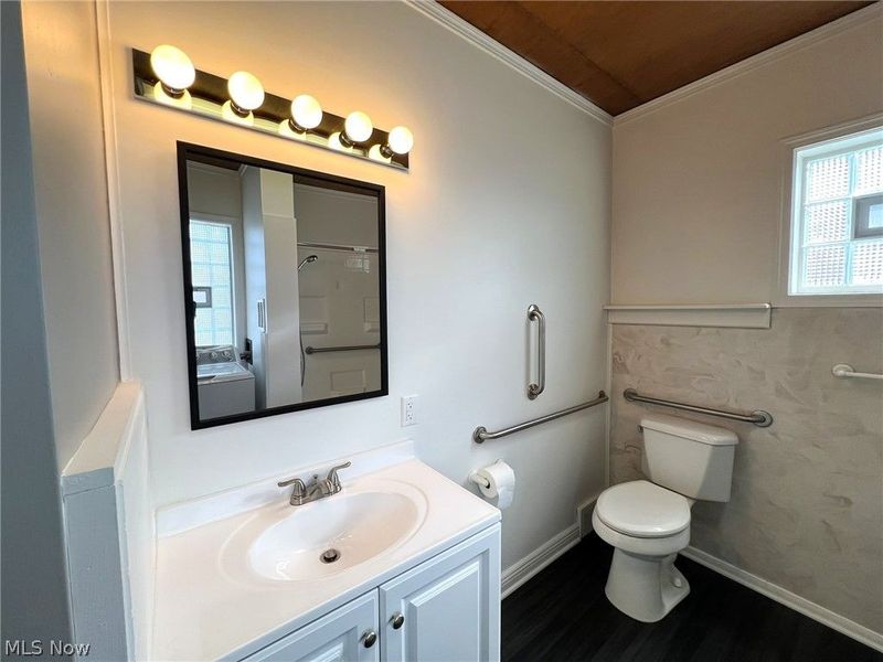 982 Dan Street , Akron, OH 44310 Photo 13