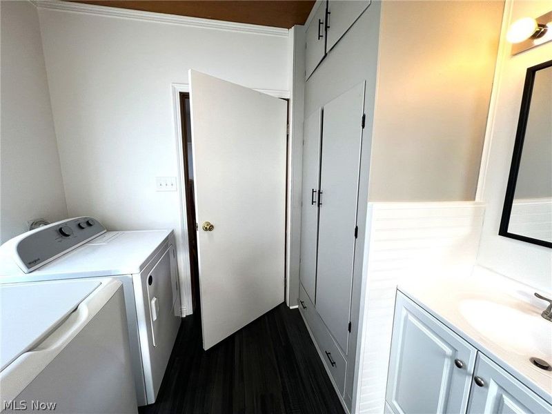 982 Dan Street , Akron, OH 44310 Photo 16