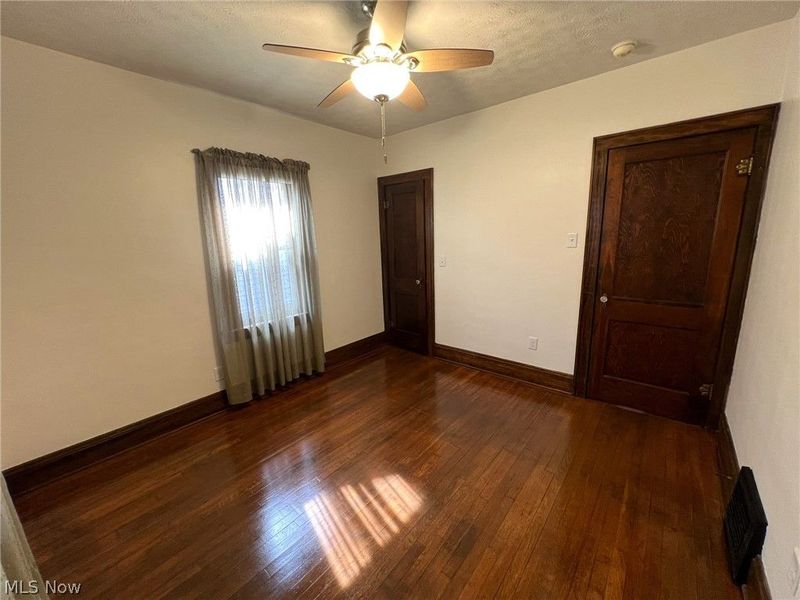 982 Dan Street , Akron, OH 44310 Photo 21