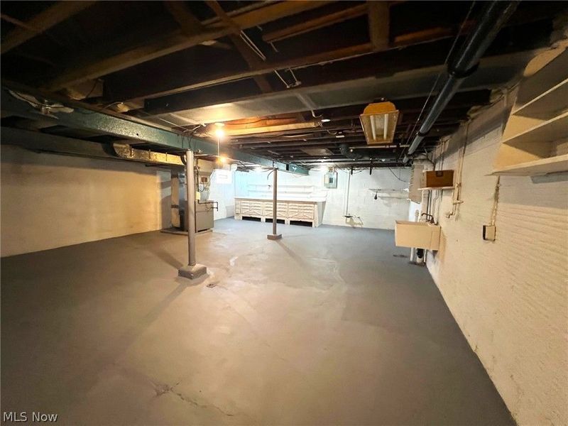 982 Dan Street , Akron, OH 44310 Photo 22