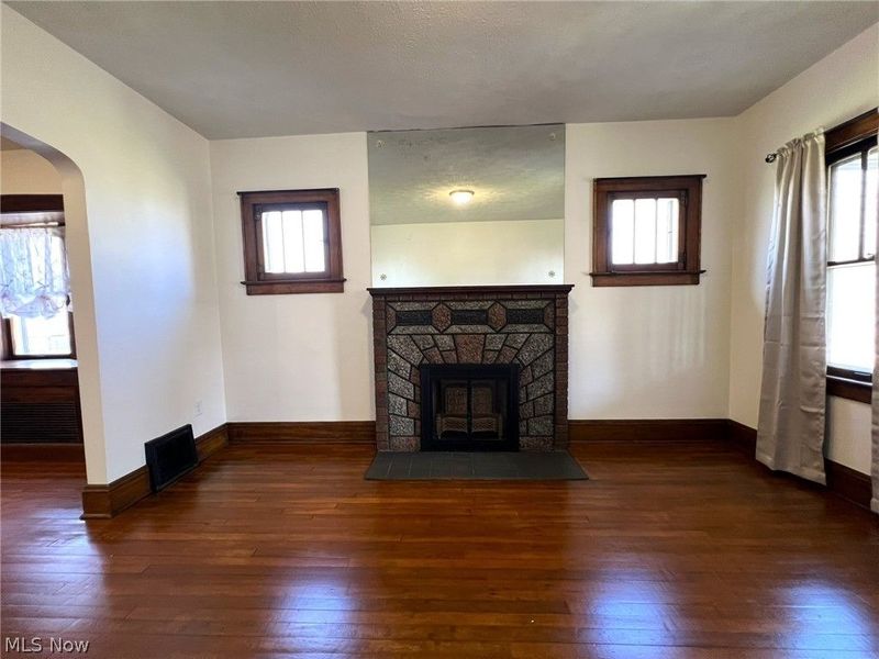 982 Dan Street , Akron, OH 44310 Photo 5