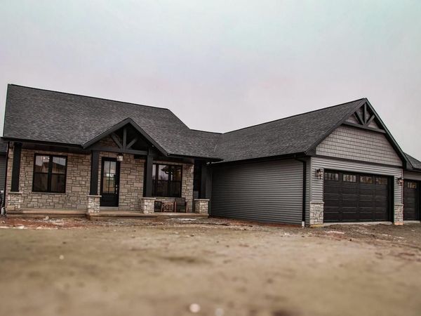 2126 SUMMER BREEZE COURT, Suamico, WI 54313
