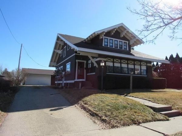 502 N Maple Street , Monticello, IA 52310