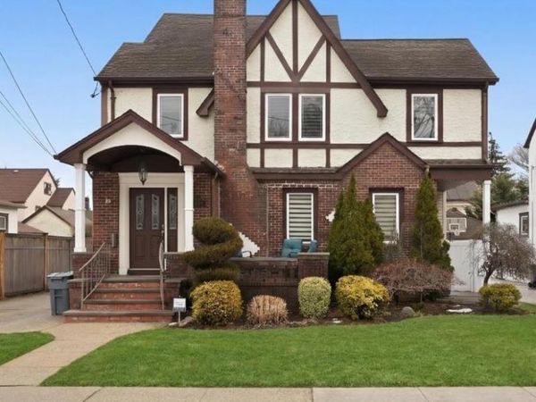 227 Colony Street , West Hempstead, NY 11552