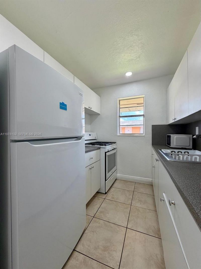 3800 SW 102nd Ave , Unit 203, Miami, FL 33165 Photo