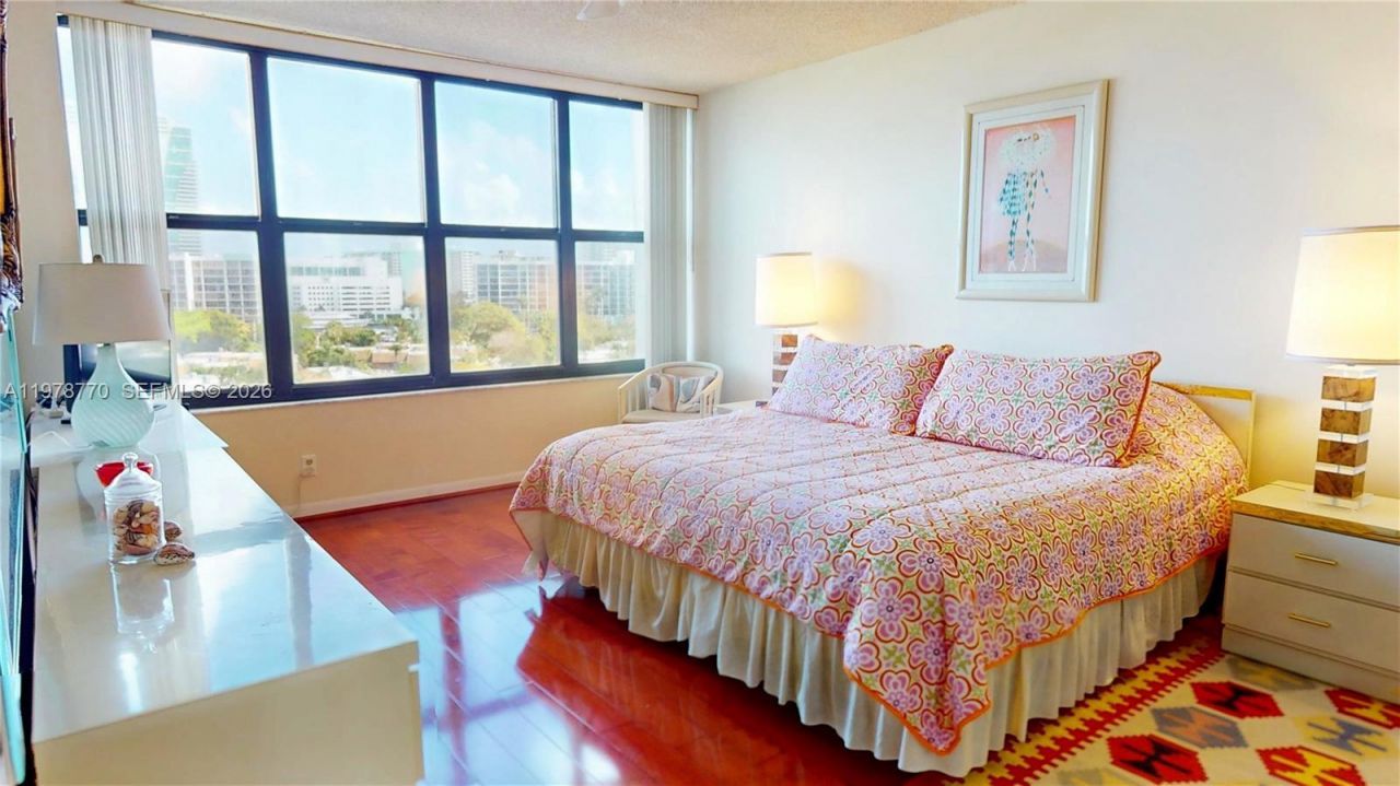 2500 Parkview Dr , Unit 902, Hallandale Beach, FL 33009 Photo