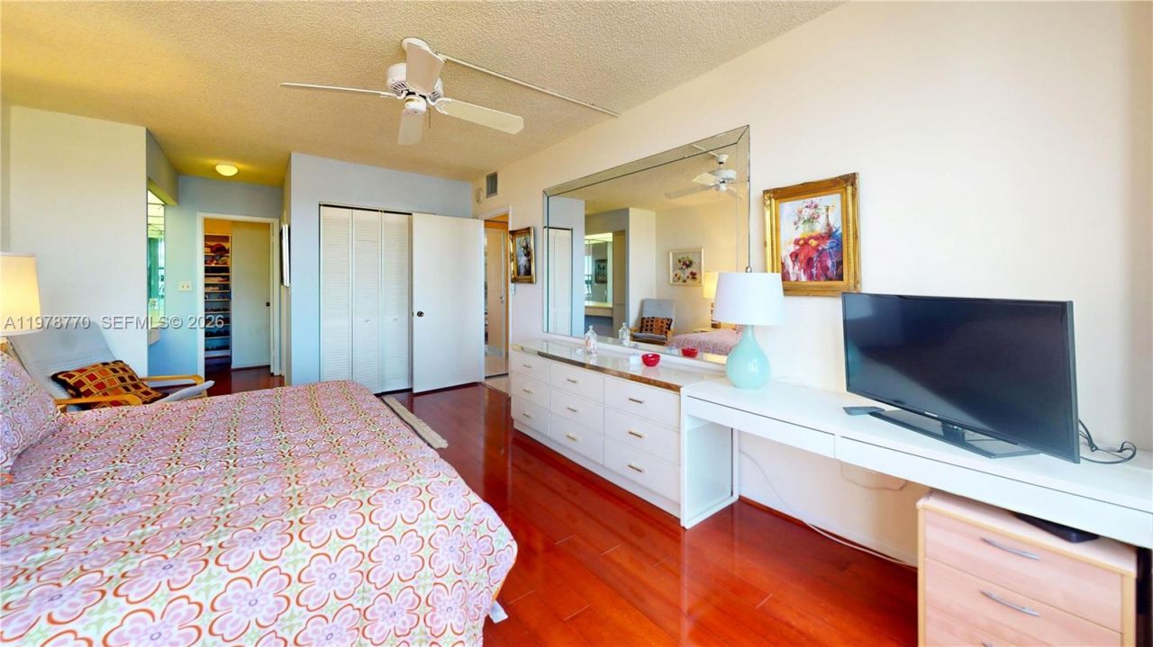 2500 Parkview Dr , Unit 902, Hallandale Beach, FL 33009 Photo