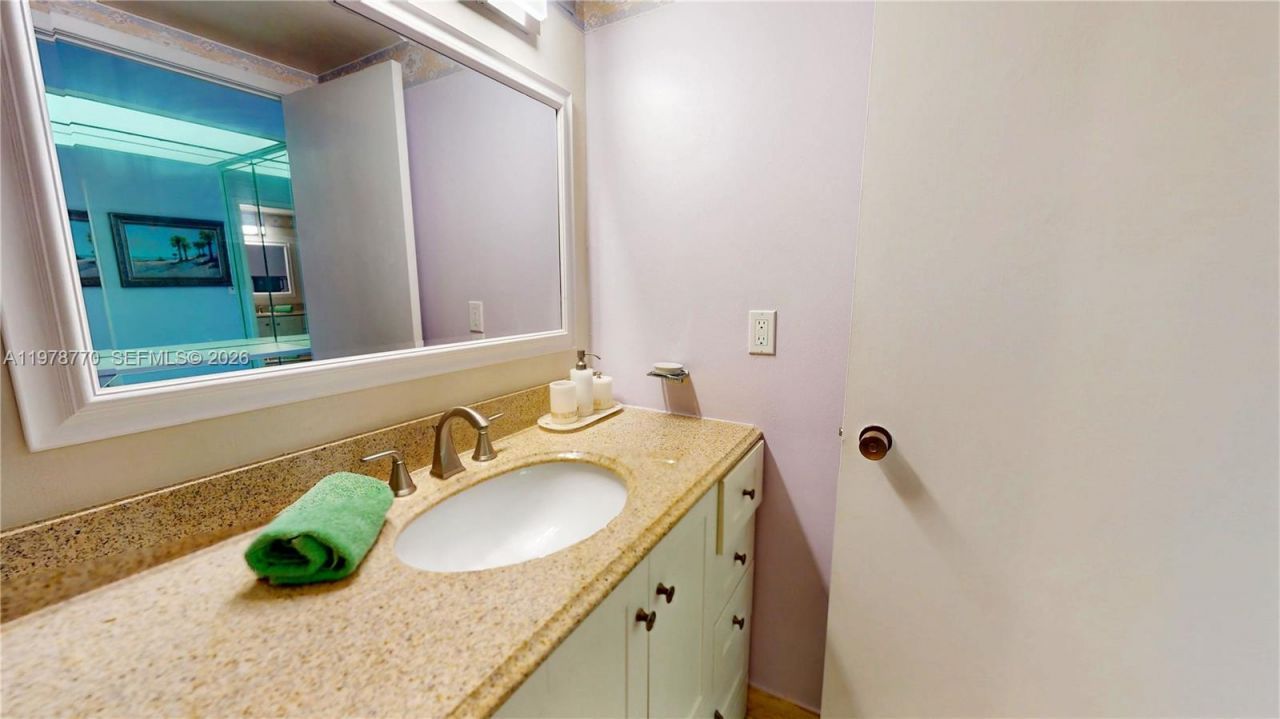 2500 Parkview Dr , Unit 902, Hallandale Beach, FL 33009 Photo