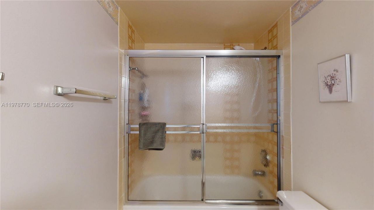 2500 Parkview Dr , Unit 902, Hallandale Beach, FL 33009 Photo