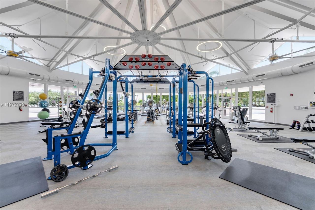 2500 Parkview Dr , Unit 902, Hallandale Beach, FL 33009 Photo