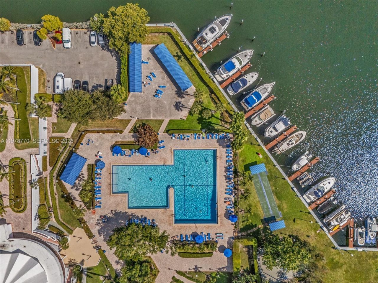 2500 Parkview Dr , Unit 902, Hallandale Beach, FL 33009 Photo