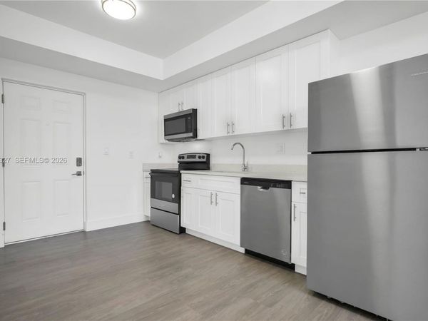 1620 NW 18th St , Unit 104, Miami, FL 33125