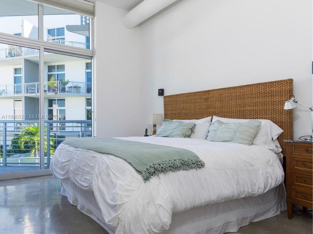 2001 Meridian Ave , Unit 414, Miami Beach, FL 33139 Photo