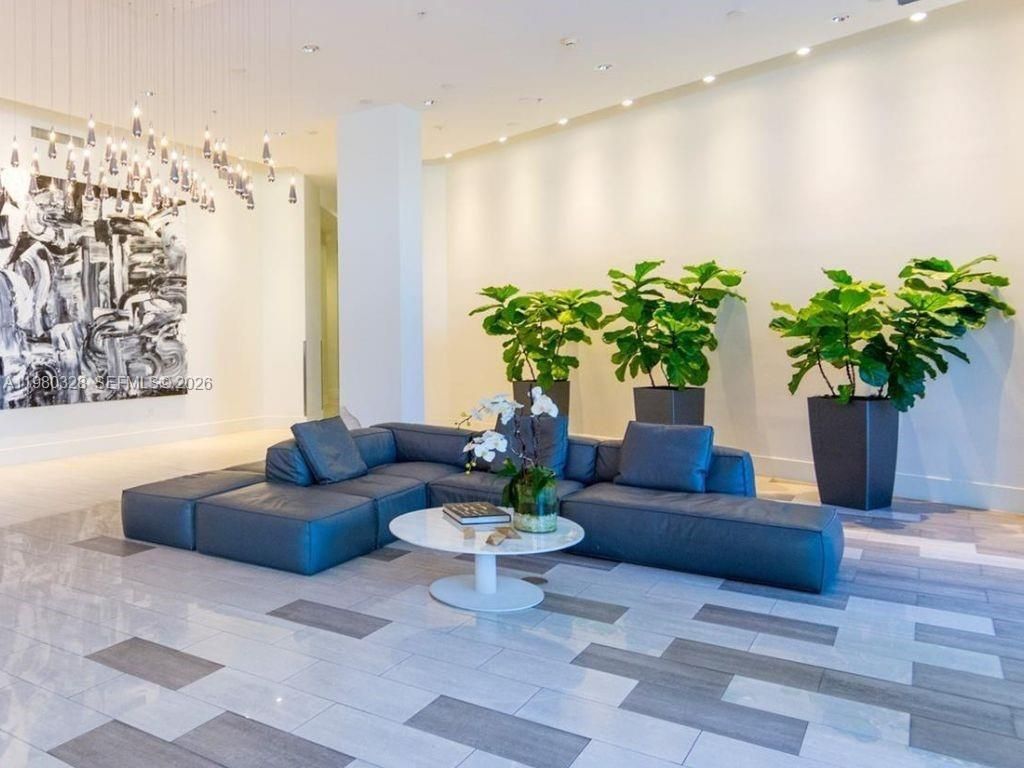 2001 Meridian Ave , Unit 414, Miami Beach, FL 33139 Photo