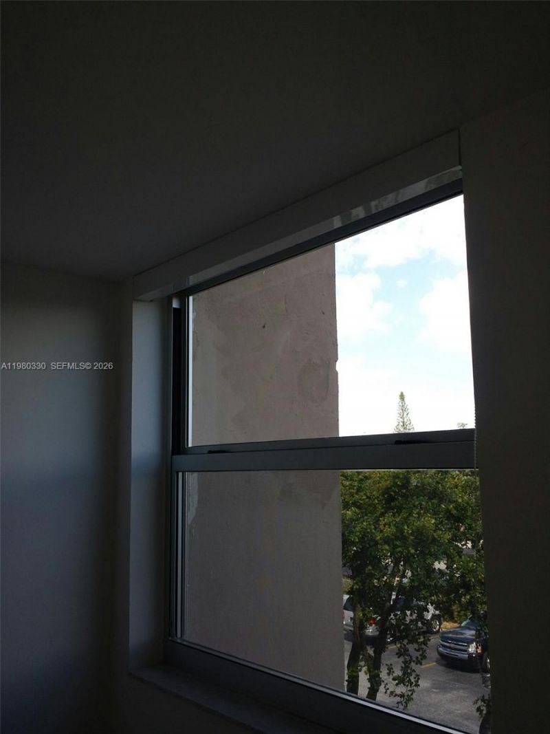 9441 SW 4th St , Unit 302, Miami, FL 33174 Photo