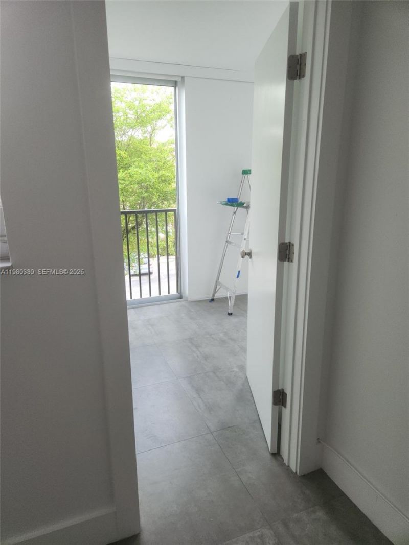 9441 SW 4th St , Unit 302, Miami, FL 33174 Photo