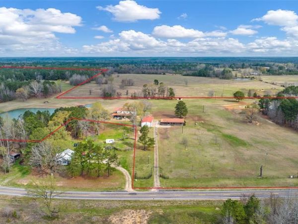 2964 FM 2120, Bagwell, TX 75412