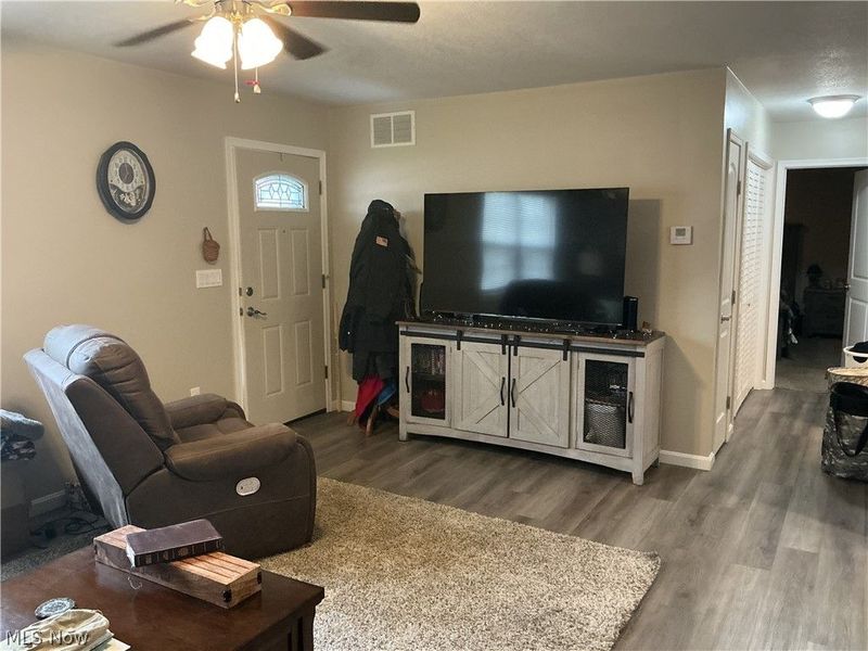 3755 Mona Drive , Zanesville, OH 43701 Photo 9