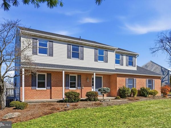 9 KATIE LANE, MOHNTON, PA 19540