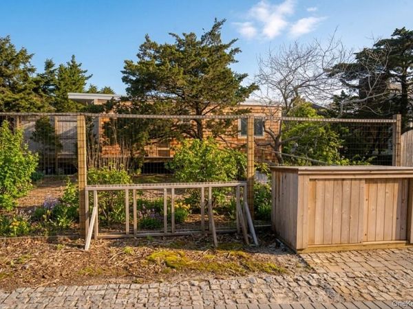 57 Juniper Avenue , Seaview, NY 11770