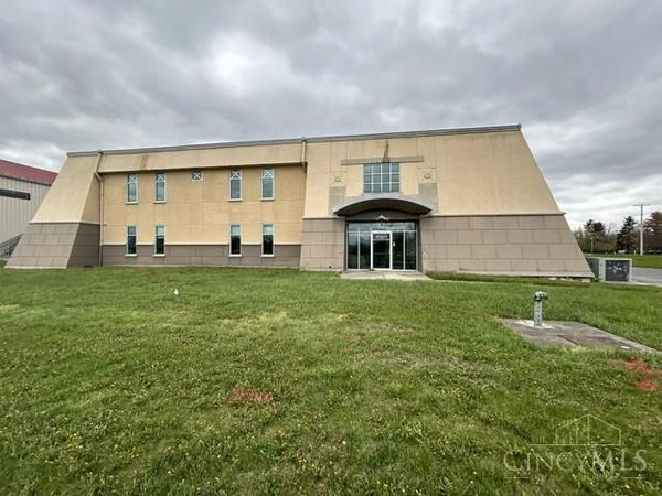 10501 Success Lane, Dayton, OH 45458