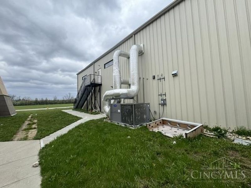 10501 Success Lane, Dayton, OH 45458 Photo 27