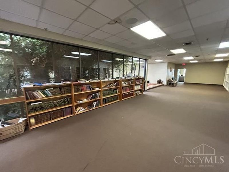 10501 Success Lane, Dayton, OH 45458 Photo 6