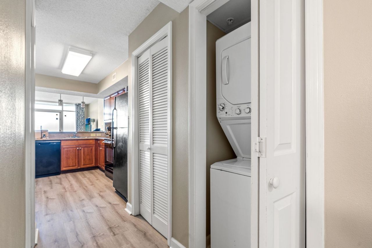 5300 N Ocean Blvd.  Photo 16