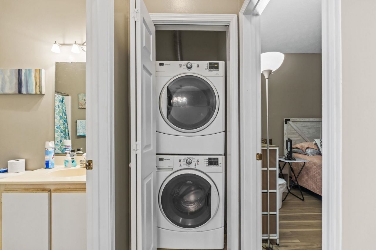 484 River Oaks Dr. Photo 19