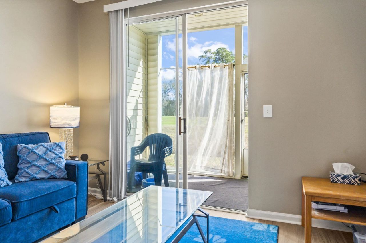 484 River Oaks Dr. Photo 21