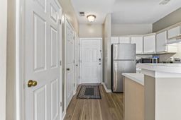 484 River Oaks Dr. photo 4