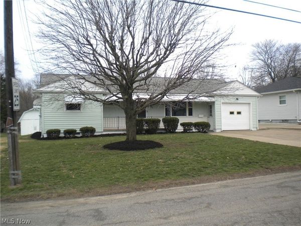 345 Morgan Street , Barberton, OH 44203