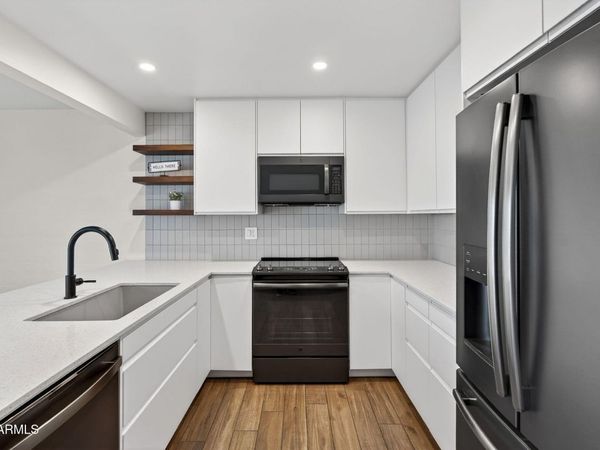 3416 N 44TH Street, Unit 62, Phoenix, AZ 85018