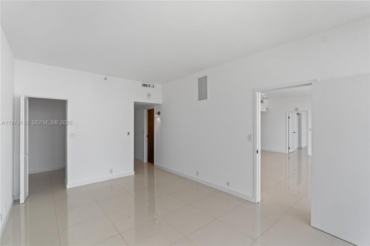 7601 E Treasure Dr., Unit PH 216, North Bay Village, FL 33141 Photo