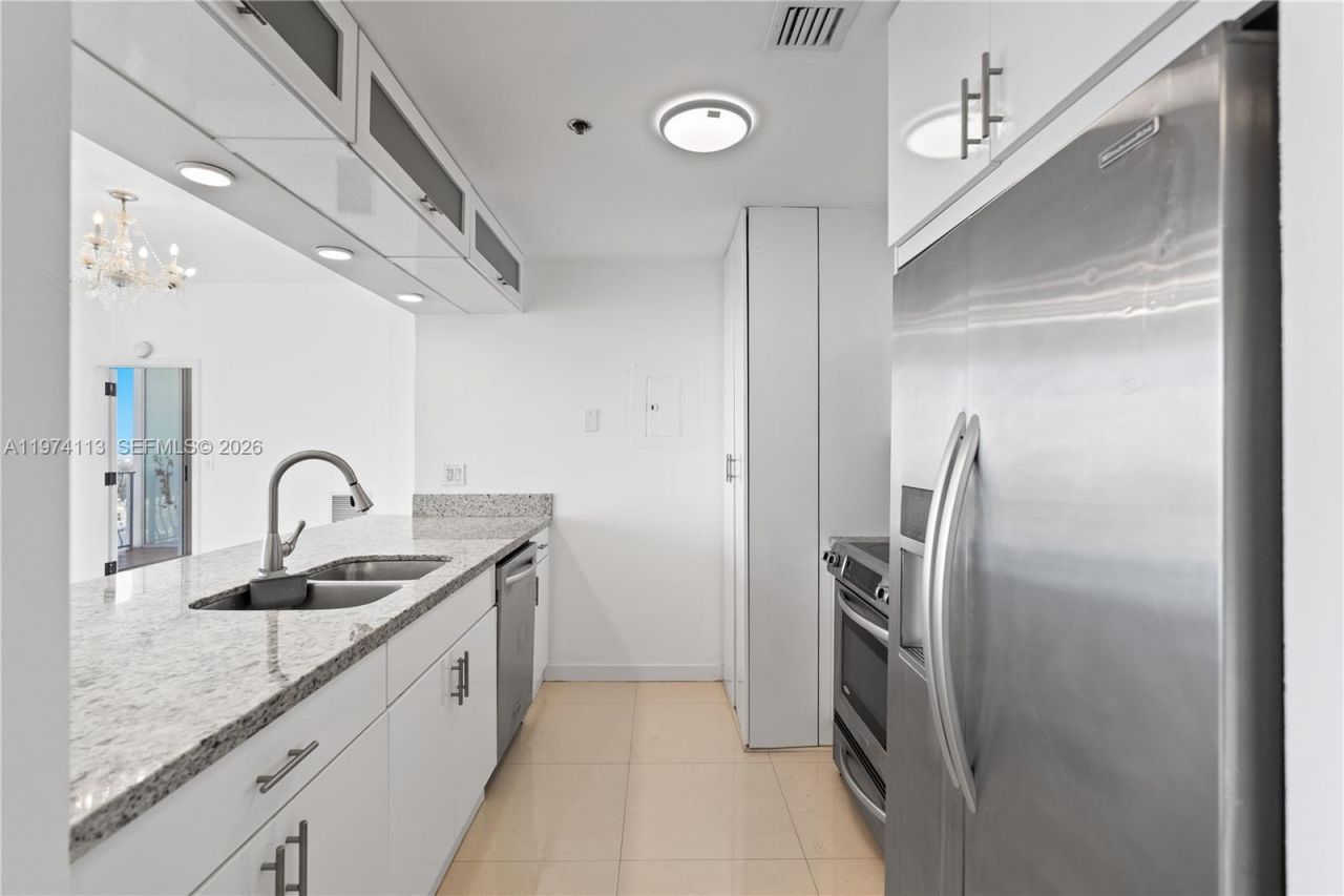 7601 E Treasure Dr., Unit PH 216, North Bay Village, FL 33141 Photo