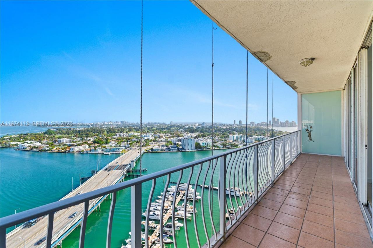 7601 E Treasure Dr., Unit PH 216, North Bay Village, FL 33141 Photo