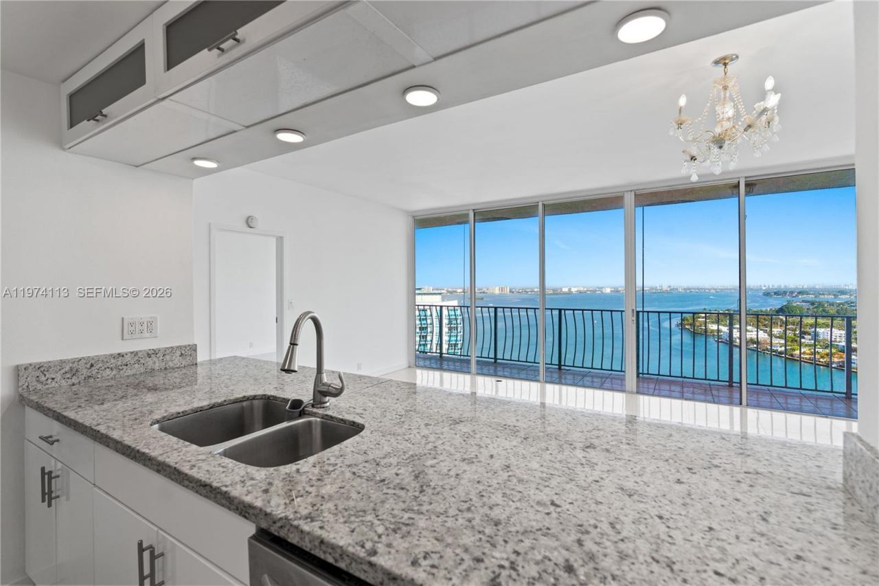 7601 E Treasure Dr., Unit PH 216, North Bay Village, FL 33141 Photo