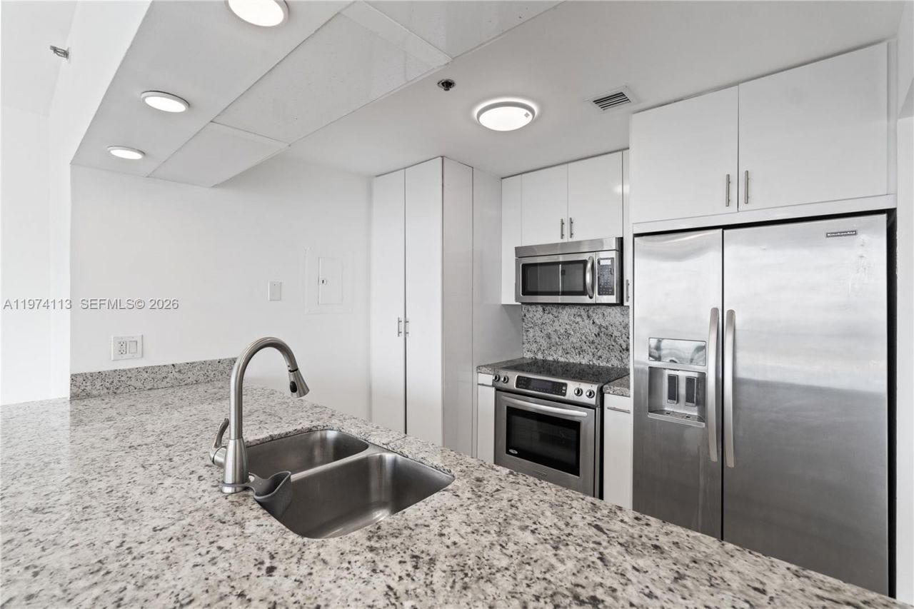 7601 E Treasure Dr., Unit PH 216, North Bay Village, FL 33141 Photo
