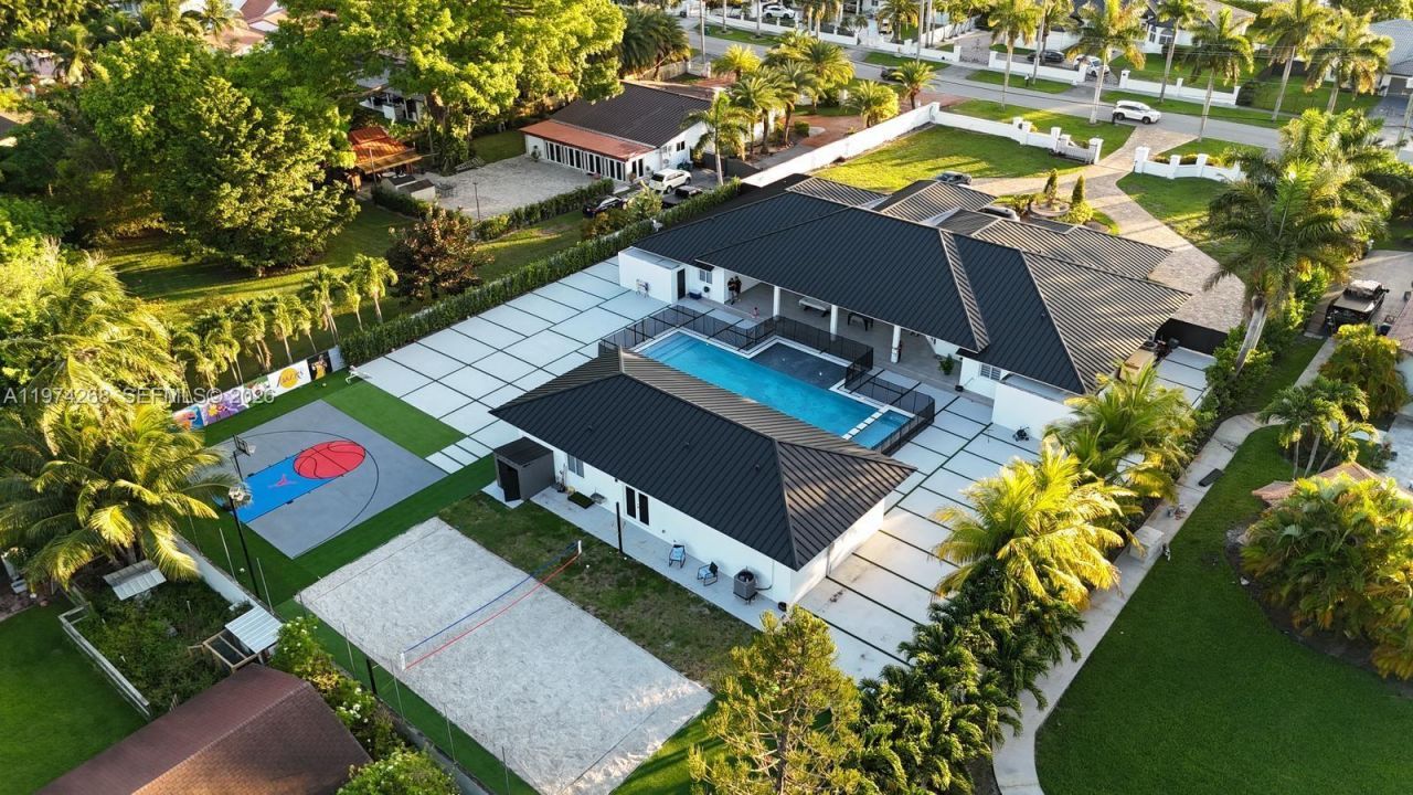 365 NW 132nd Ave , Miami, FL 33182 Photo