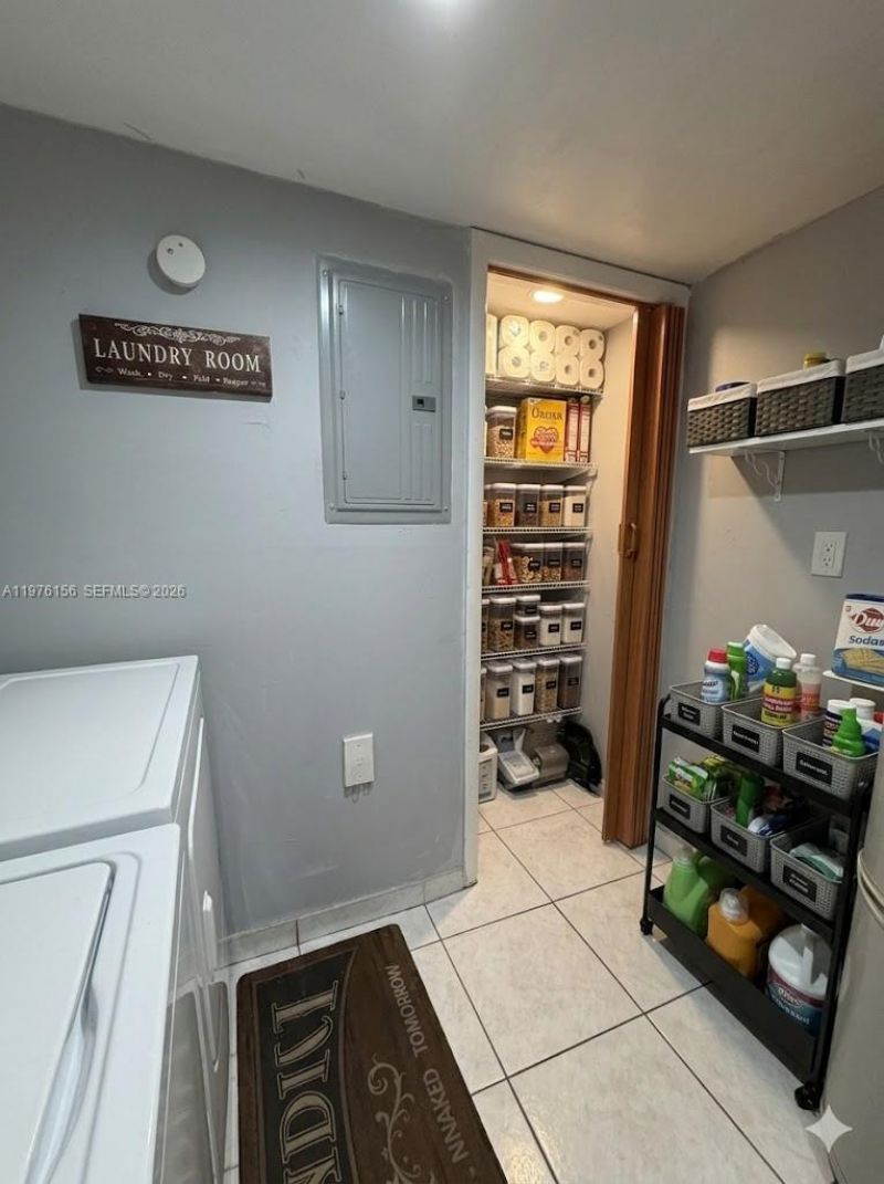 8408 NW 8th St, Unit 8408, Miami, FL 33126 Photo